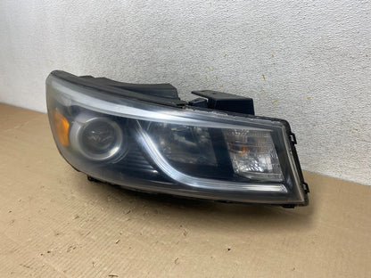 2015-2018 Kia Sedona Right Passenger RH Side Headlight Halogen AI2209 DW1