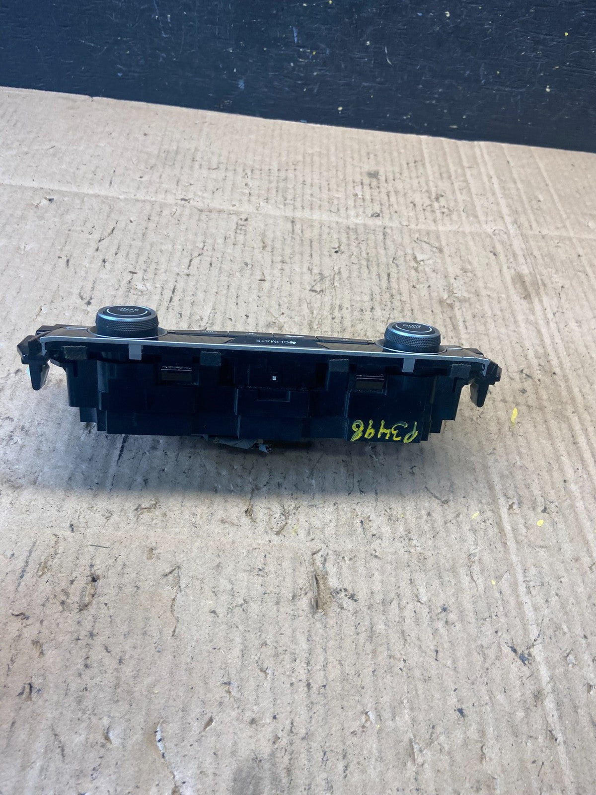 2016 - 2017 Honda Civic  Climate Control Hvac A/C Heater Panel P3498  DG3