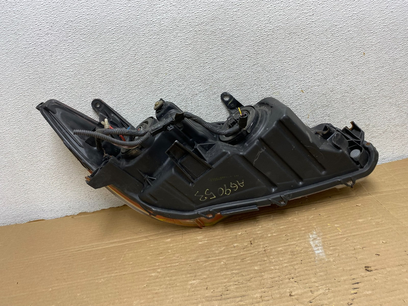 2015 2016 2017 Toyota Camry Left Driver LH Side Halogen Headlight AG9053 DW11