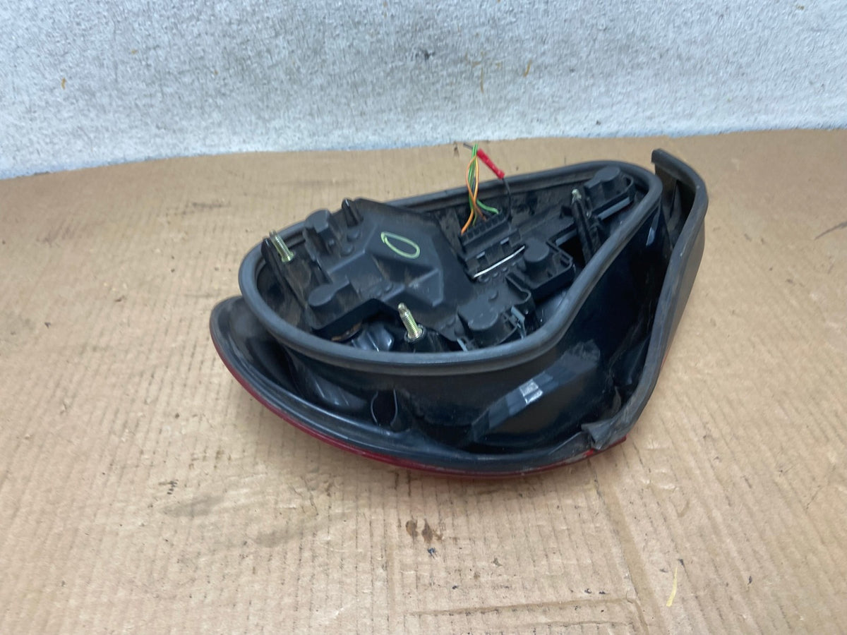 2001 to 2008 Jaguar X-Type Left Driver LH Side Tail Light AI7021 LK6