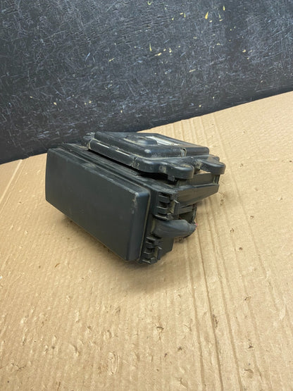 2005 Jeep Grand Cherokee Integrated Power Fuse Box 04839337ac AF6324 DG2