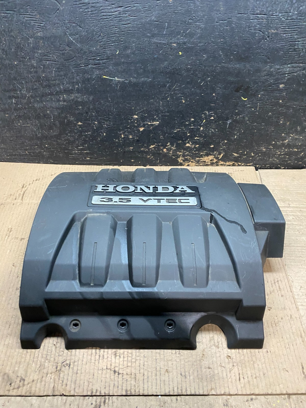 2006 to 2008 Honda Pilot Black Engine Cover OEM 3.5L W5652 DG0