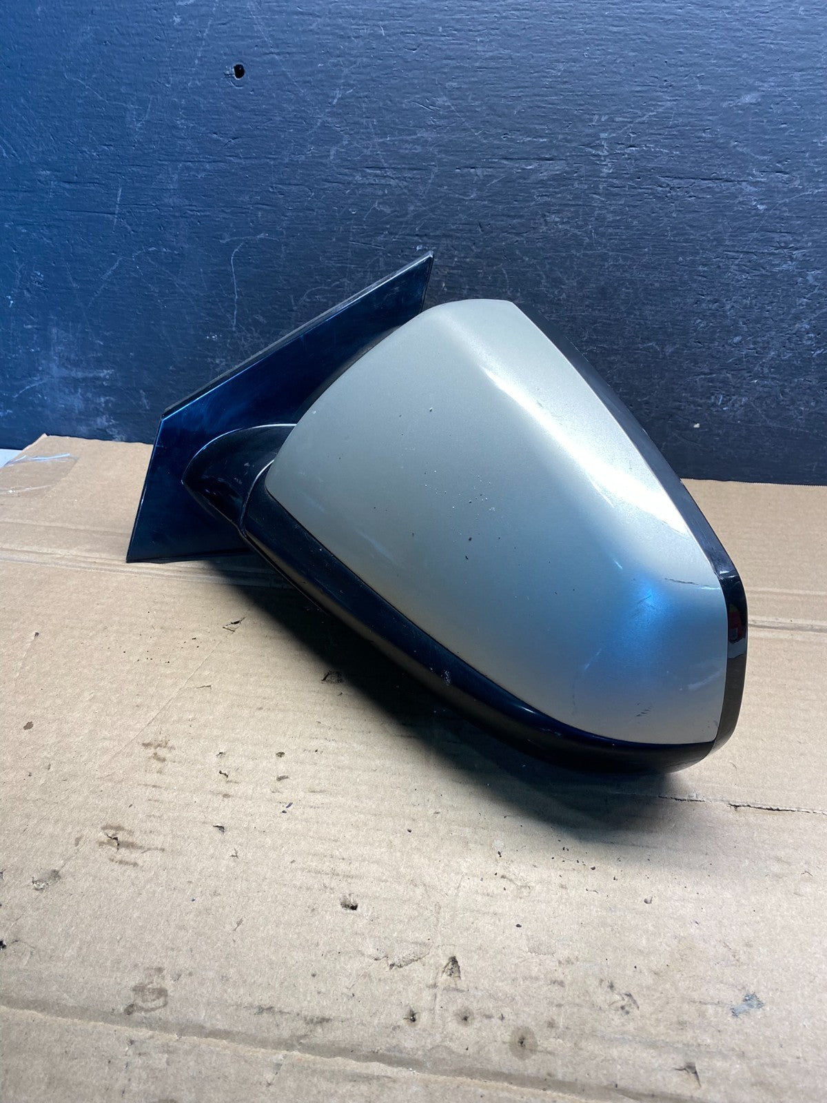 2010 to 2015 Cadillac SRX Left Driver Lh Side View Door Mirror AE8124 DG2