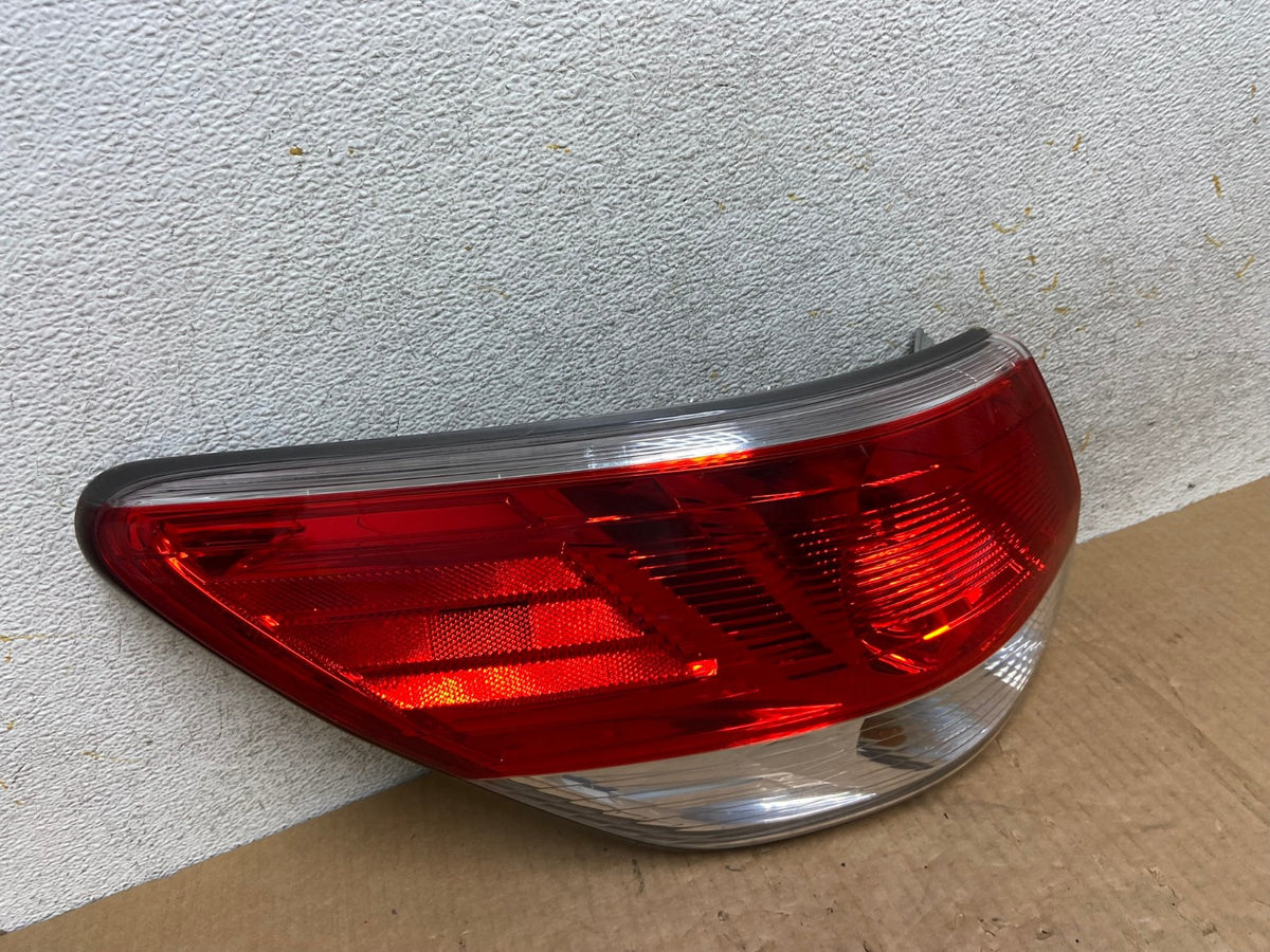 2013 to 2016 Nissan Pathfinder Left Driver Lh Side Tail light AI5883 LK2