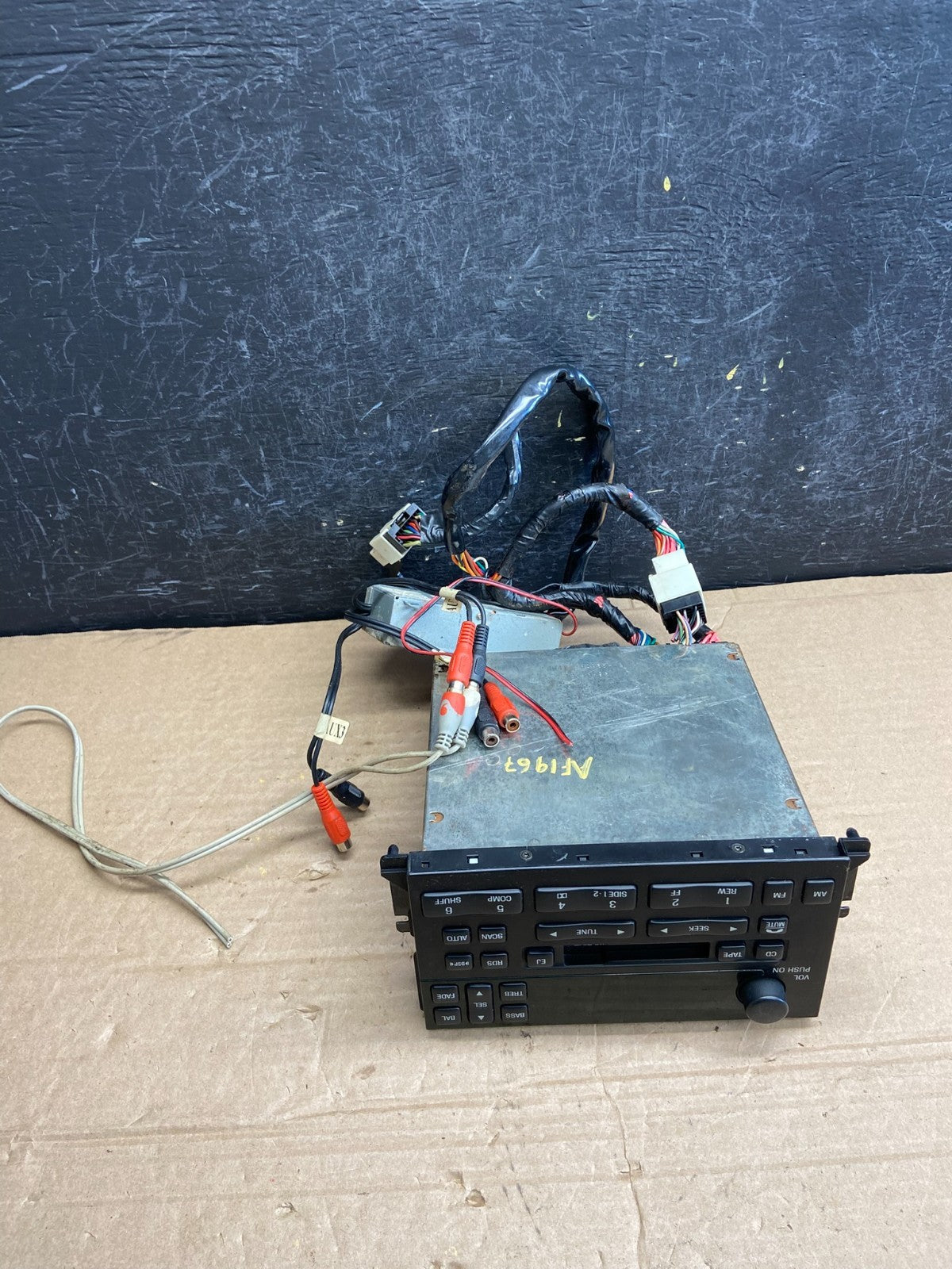 1999-2002 Lincoln Continental Factory Cassette Player Radio AF1967 DG4