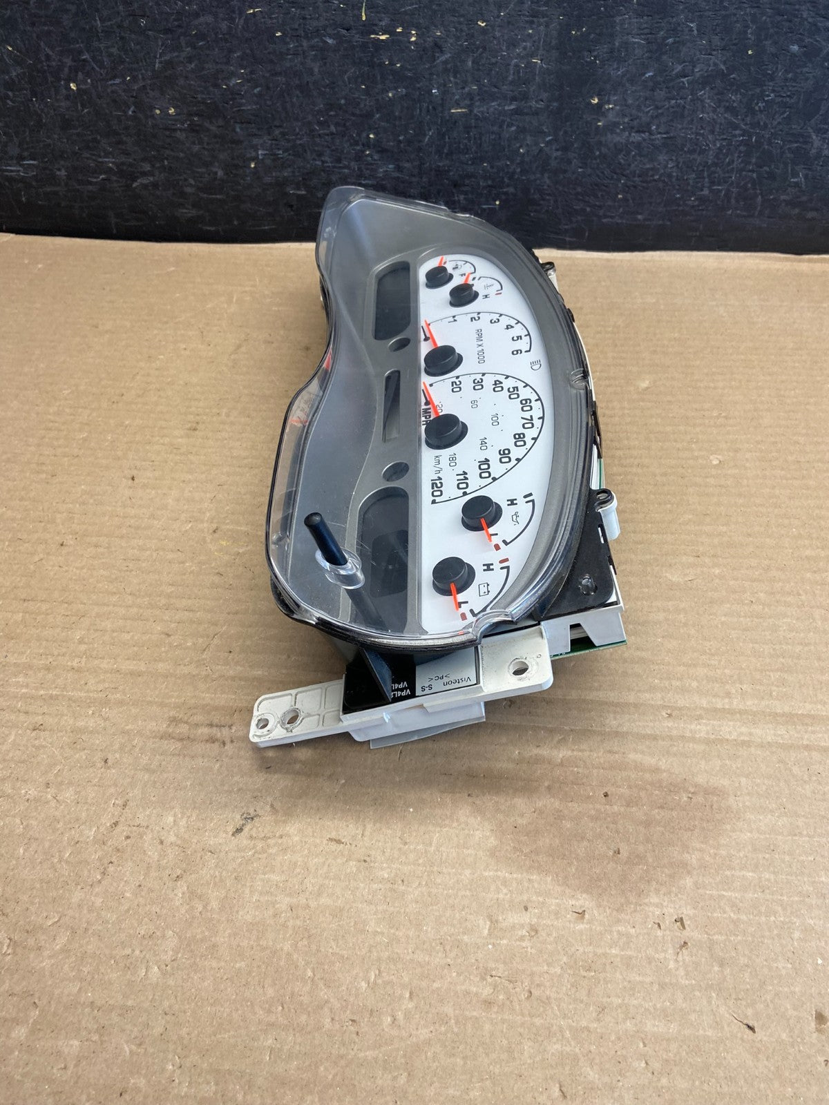 2004 to 2005 Ford Explorer Sport Trac Cluster Speedo Display AH1406 PS2