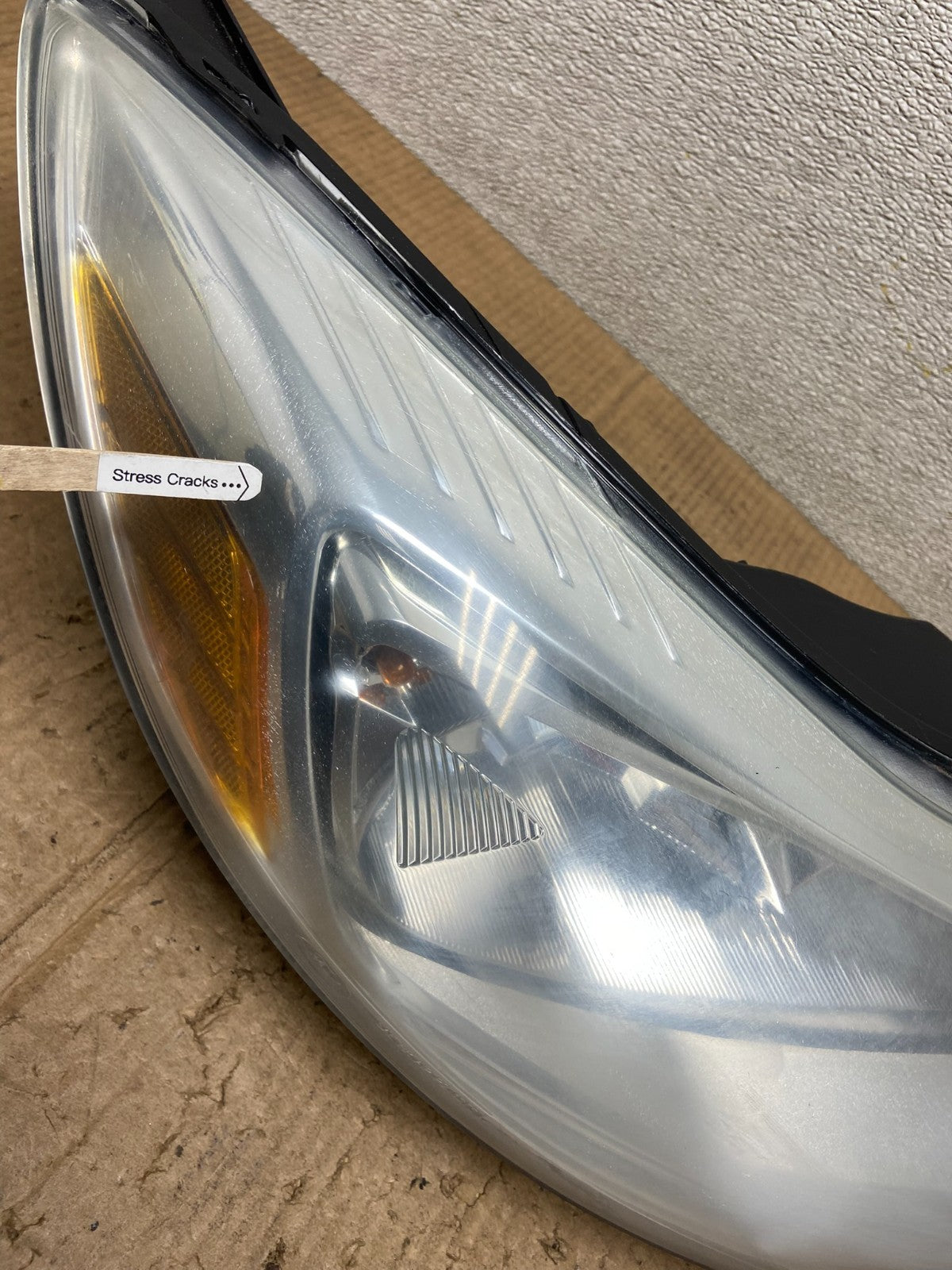 2012 2013 2014 Ford Focus Right Passenger Rh Side Headlight Oem AA8318 DW4