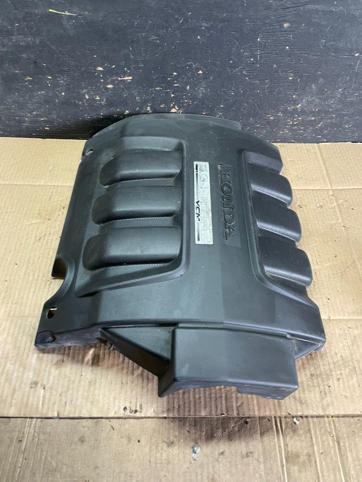 2005 to 2007 Honda Odyssey Black Engine Cover OEM T6593 DG2