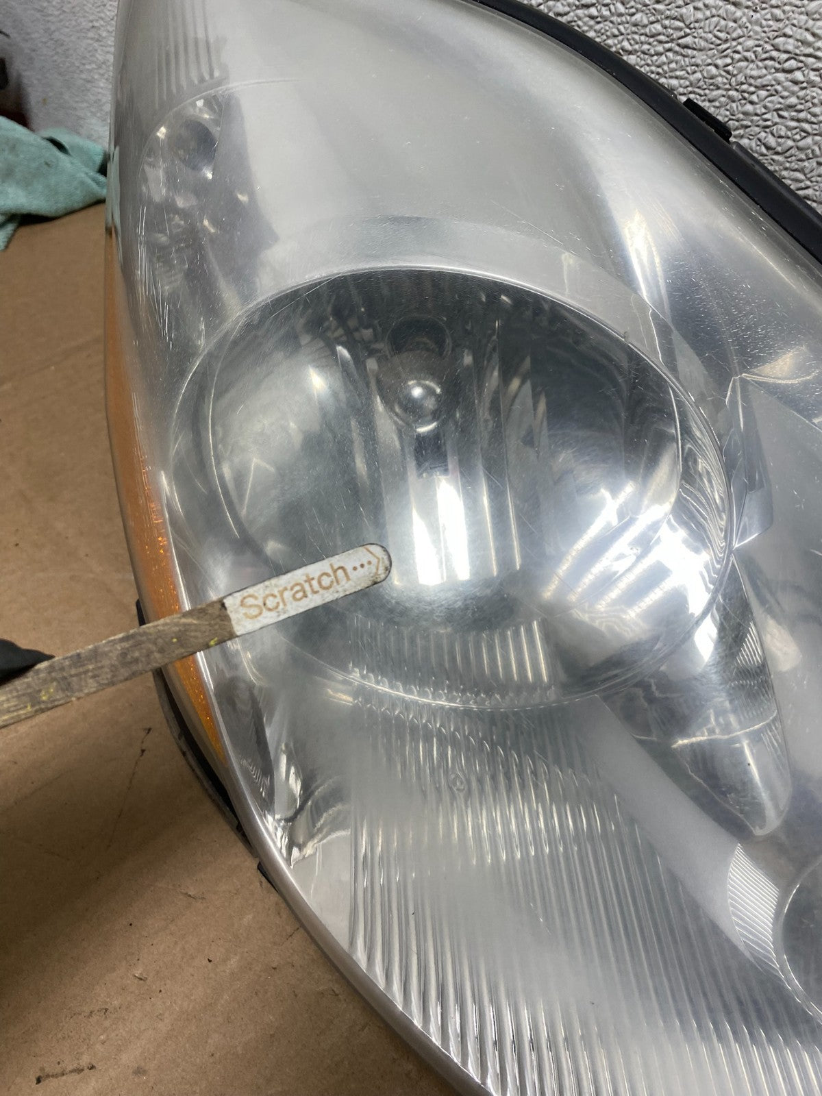 2006 to 2010 Toyota Sienna Left+Right Side Set Headlights Halogen W0948 DW3