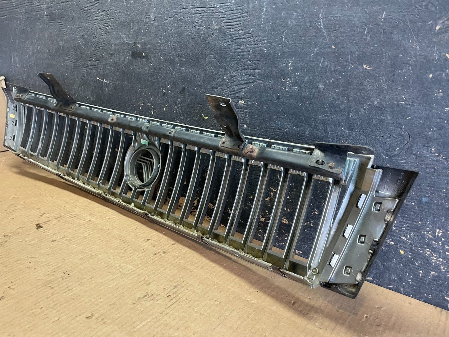 2005 2006 2007 Mercury Montego Front Upper Grill Grille Oem aa5862 DG5