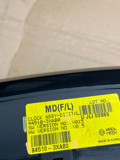 2014-2016 Hyundai Elantra Center Radio Climate Control Air Vent Bezel AF1755 DG5