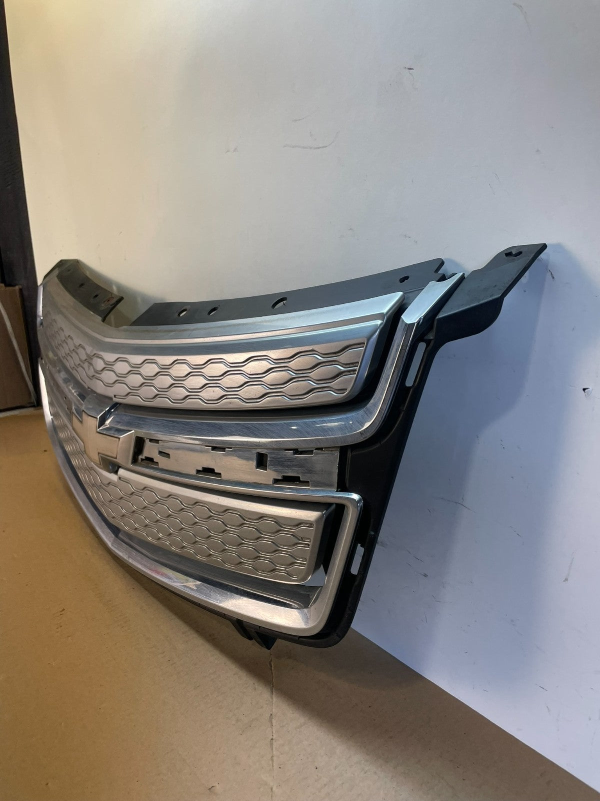 2011 to 2015 Chevrolet Volt Front Upper Grill Grille AI3952 DG1