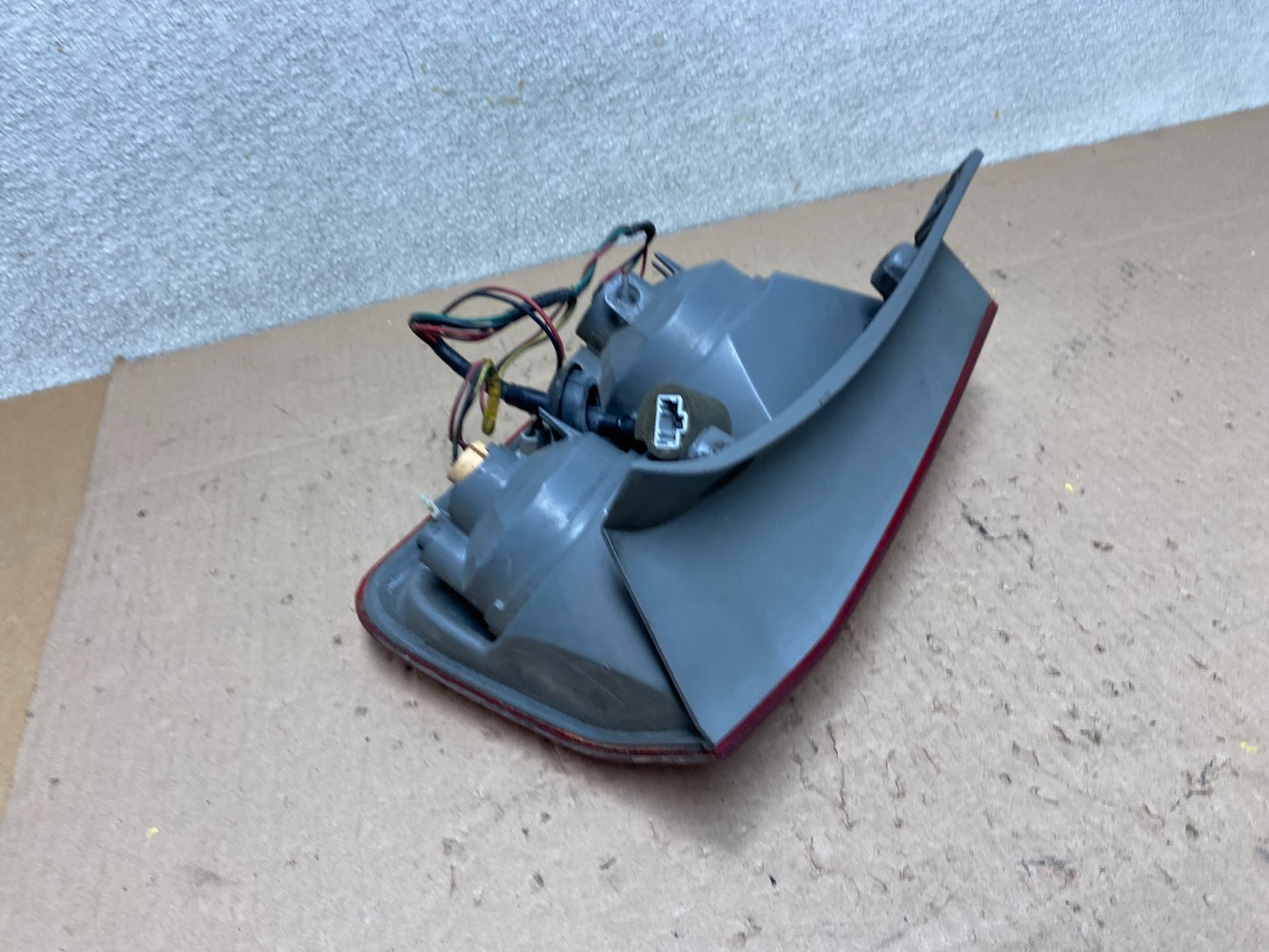 2003 2004 2005 Honda Pilot Left Driver LH Side Tail Light Z6422 DW4