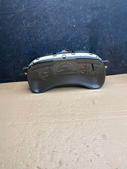 2003 to 2006 Chevrolet Silverado Speedometer Instrument Cluster ag6356 DG0