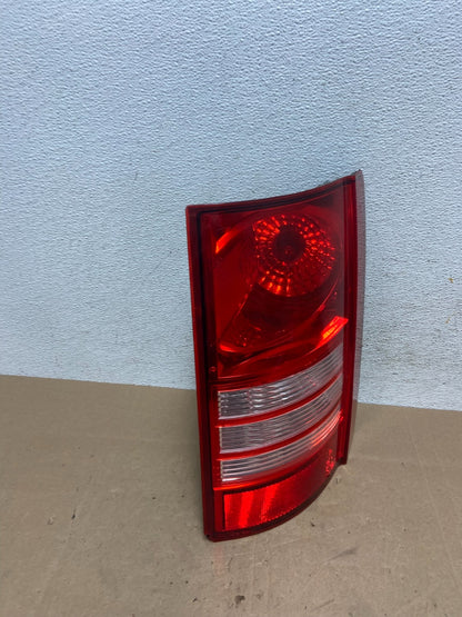 2008 - 2010 Chrysler Town And Country Right Passenger Tail Light AE5968 DW2