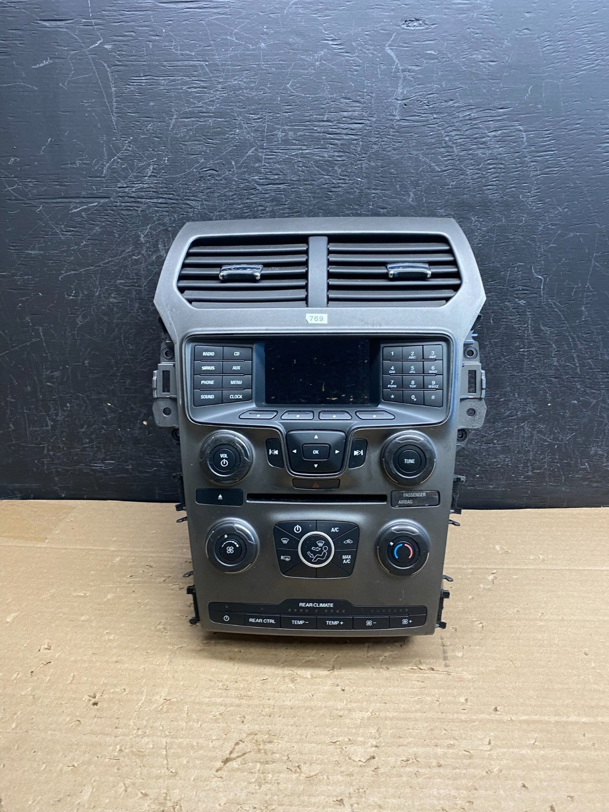 2014 2015 Ford Explorer Radio Climate Control Trim Bezel Panel AG8426 DG0