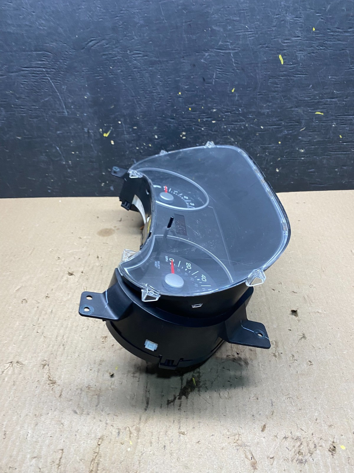 2008 Ford Explorer Speedometer Cluster Gauge Oem q7120 DG2