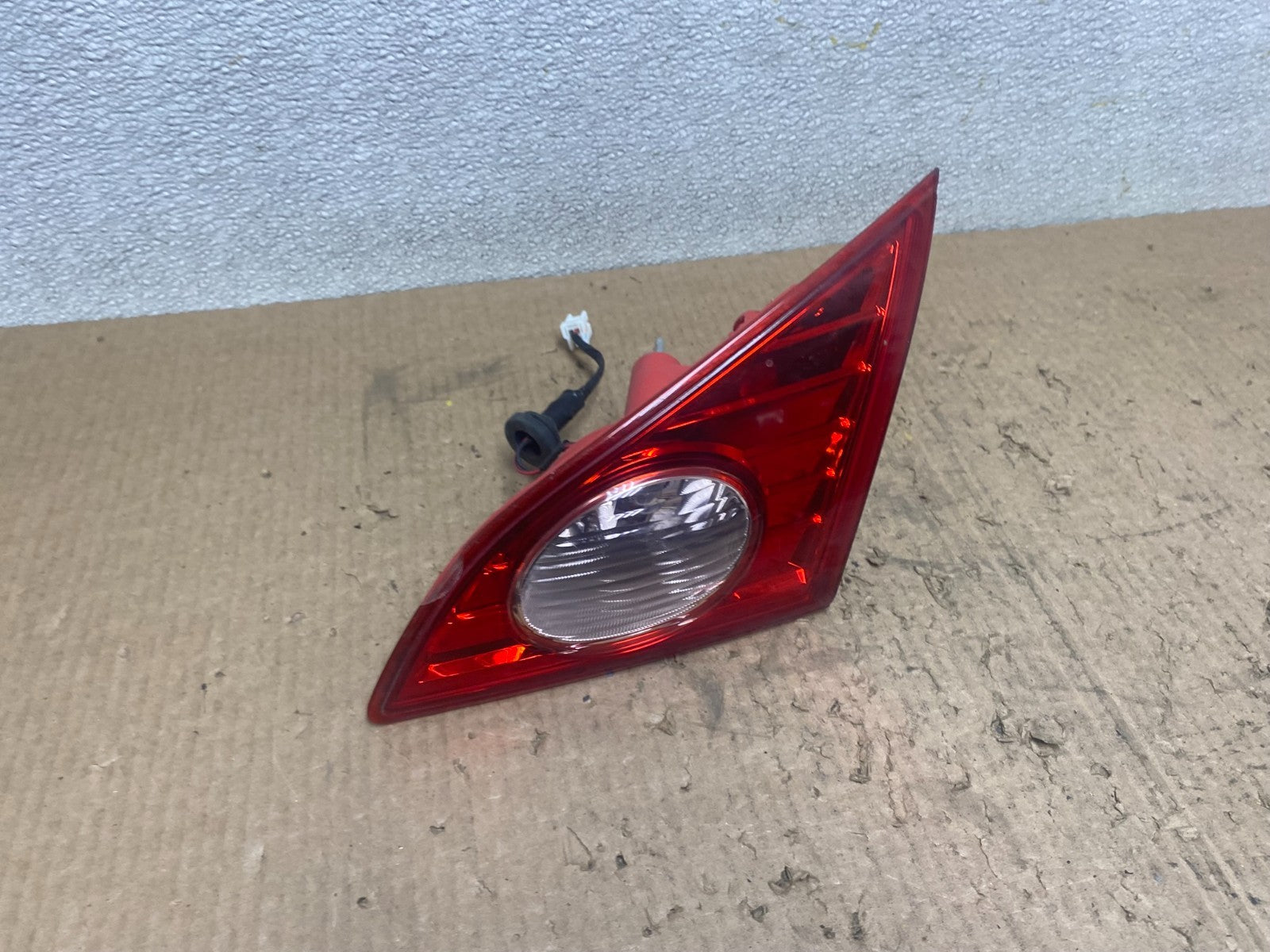 2009 2010 Nissan Murano Right Passenger Rh Side Inner Tail Light Oem W7629 DW2