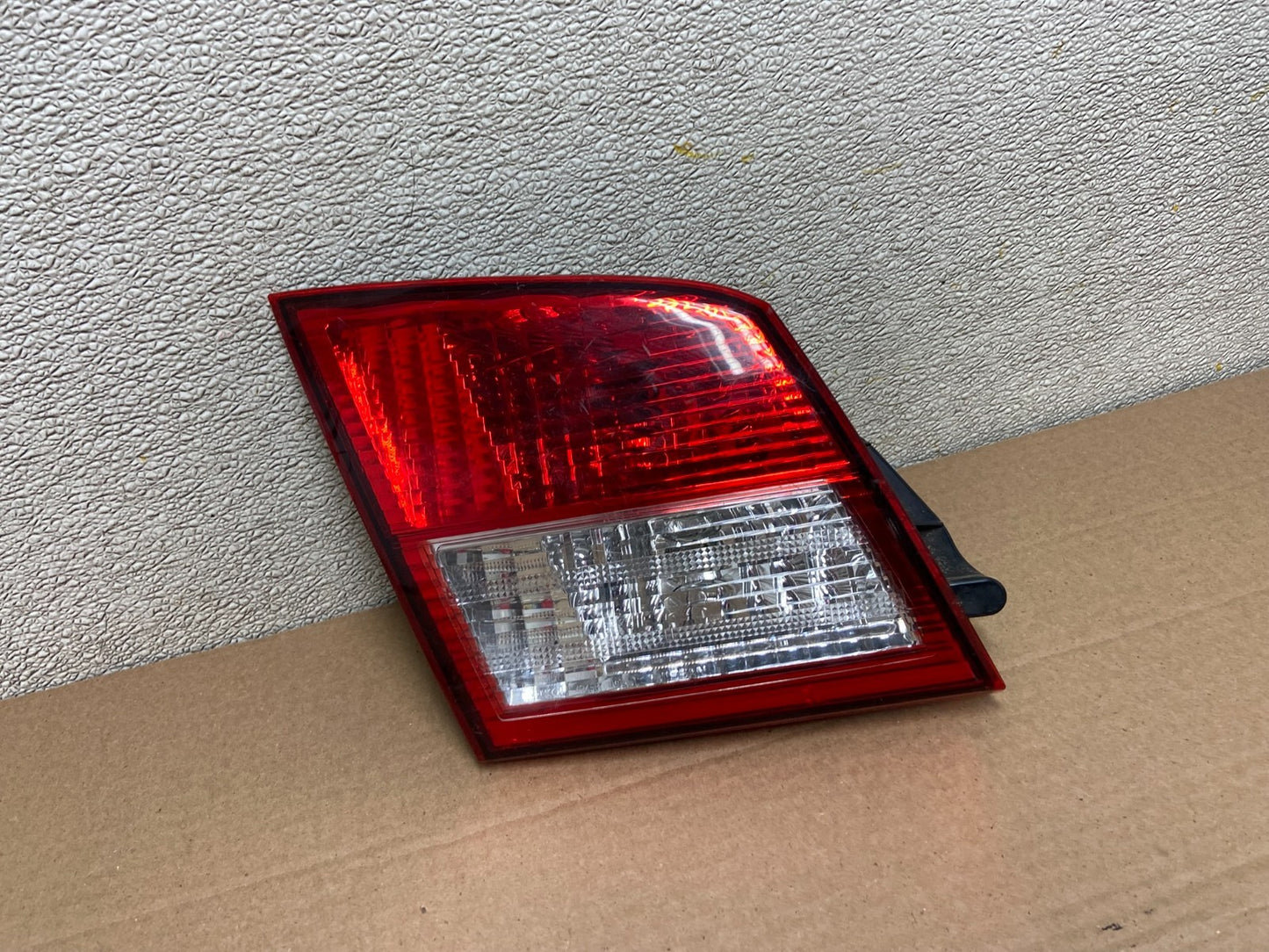 2002 - 2004 Infiniti i35 Inner Left Driver LH Side Tail Light OEM AB0954 LK0