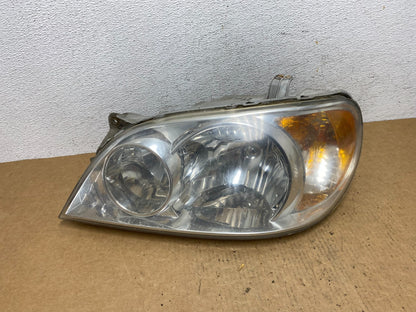 2002 to 2005 Kia Sedona Left Driver LH Side Headlight AD4669 DW0