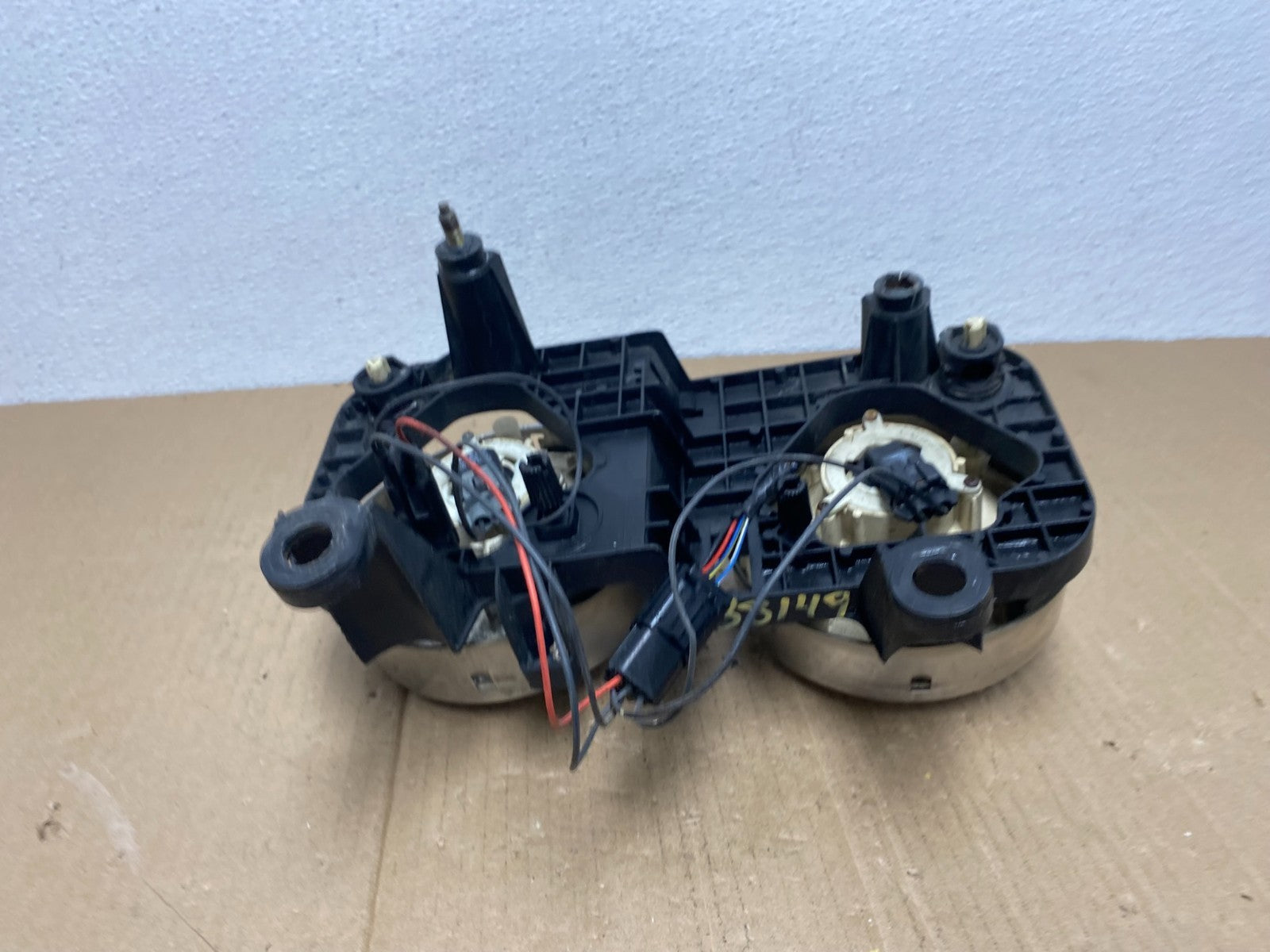 1995 to 1997 Jaguar XJ6 Left Driver LH Side Headlight OEM AB8149 DG7