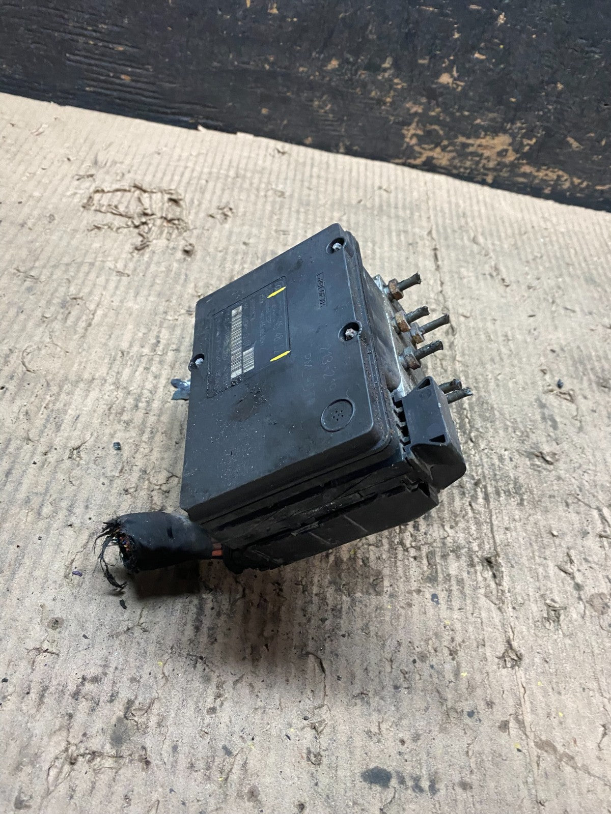 2006 2007 Mercedes C280 C350 ABS Anti Lock Brake Pump Module V6857 DG2