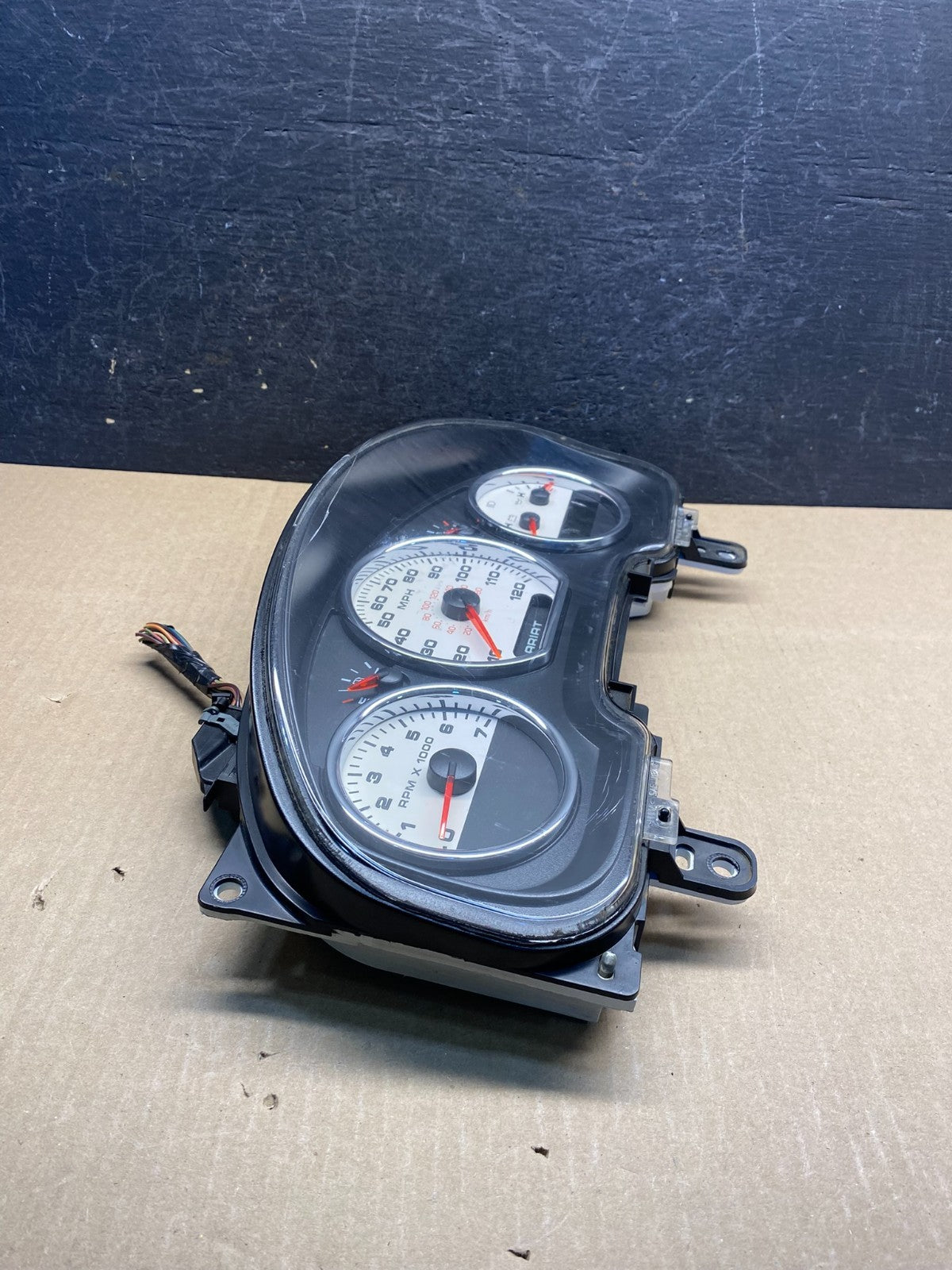 2004 - 2005 Ford F150 F-150 Lariat Speedometer Cluster Gauge AG7456 DG1