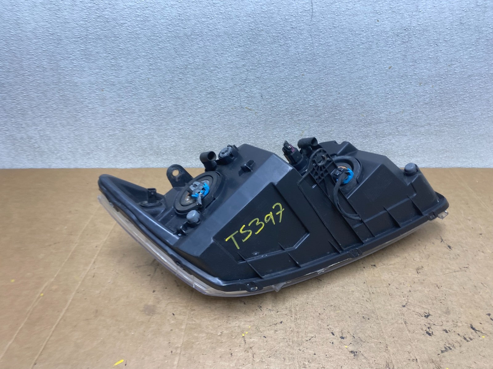 2009 to 2017 Dodge Journey Headlight Left Driver Lh Side Halogen Oem T5397 DW7