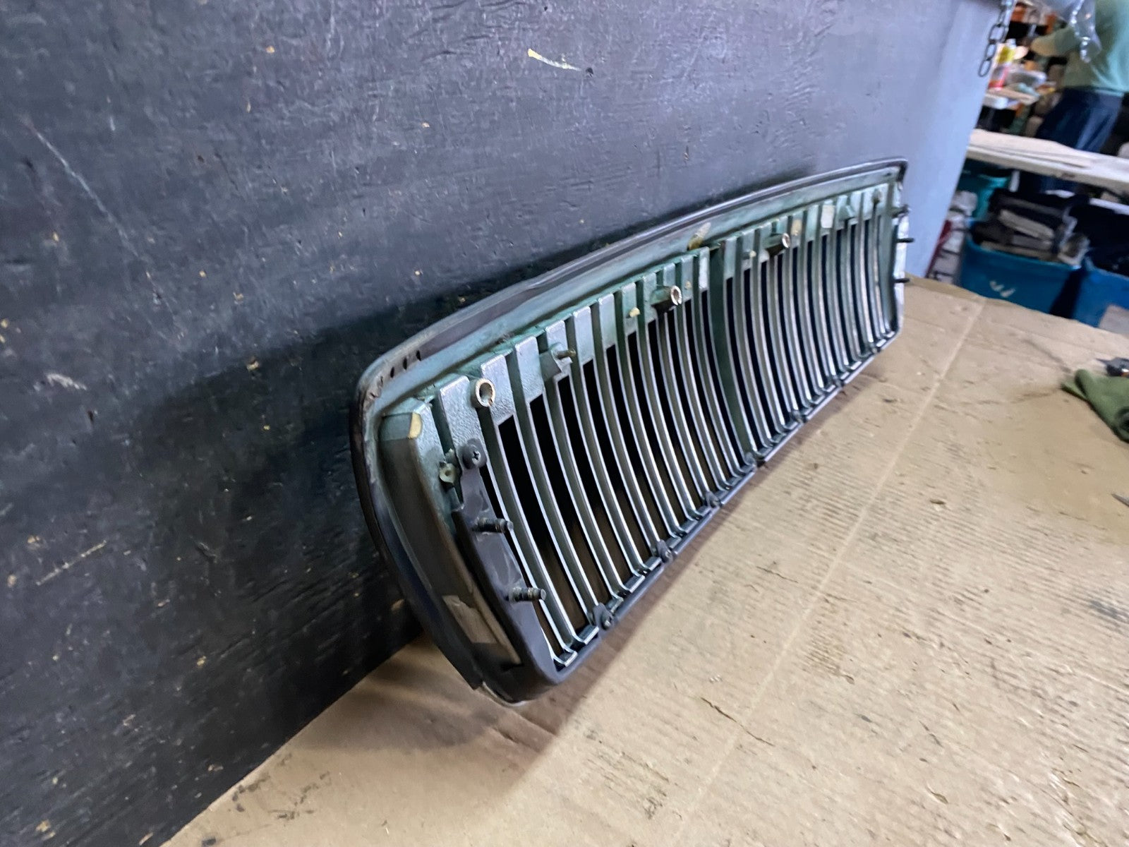 2002 to 2005 Hyundai XG350 Front Upper Grill Grille W/Emblem U6346 DG5