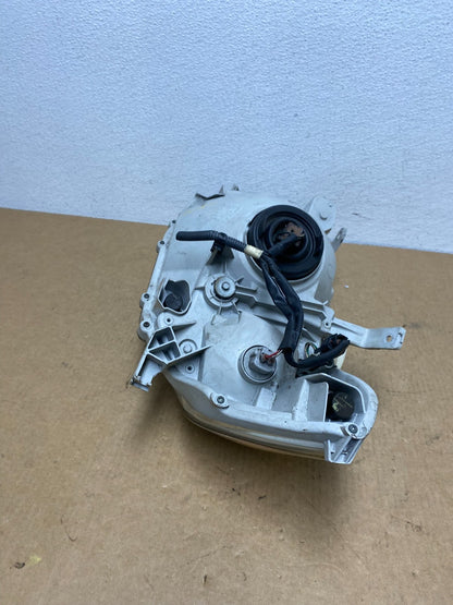 2008 - 2010 Toyota Highlander Right Passenger RH Halogen Headlight AC1810 DW6