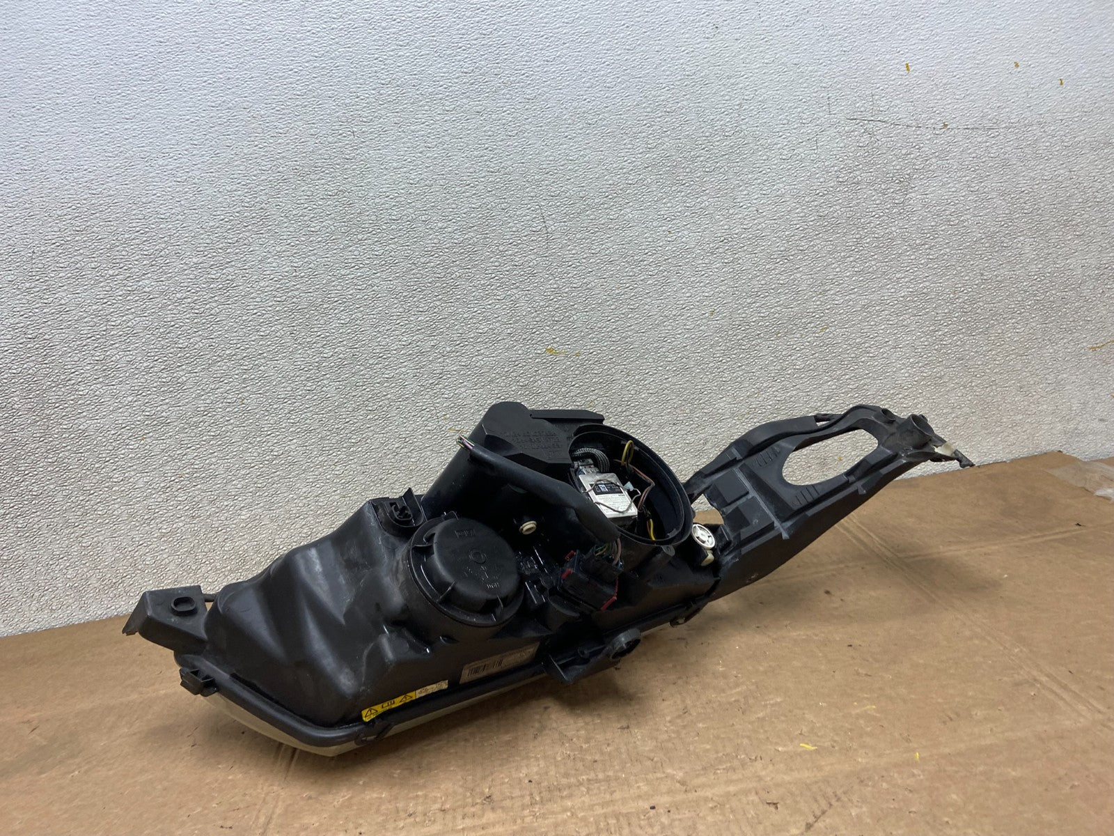 2002 to 2005 Saab 9-5 Left Driver LH Side Xenon HID Headlight OEM y5975 DG7