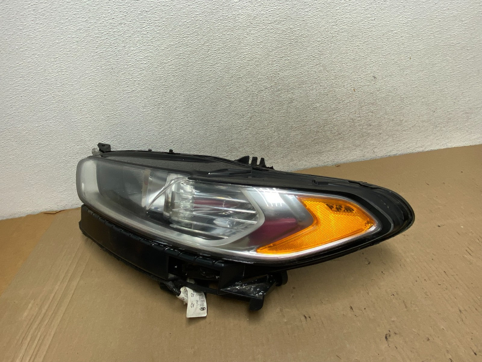 2013 to 2016 Ford Fusion Left Driver Lh Side Headlight AG7921 DW2
