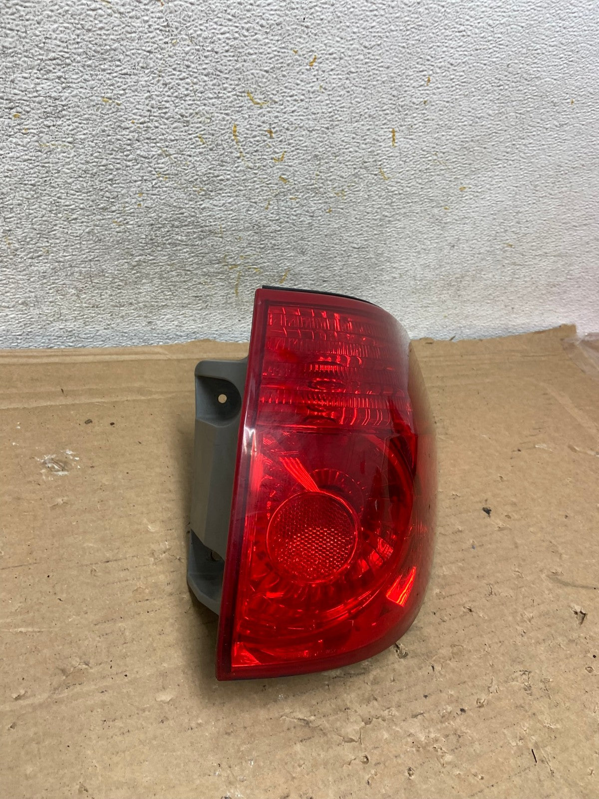 2006 - 2010 Toyota Sienna Right Passenger Side Tail Light AH8404 LK2