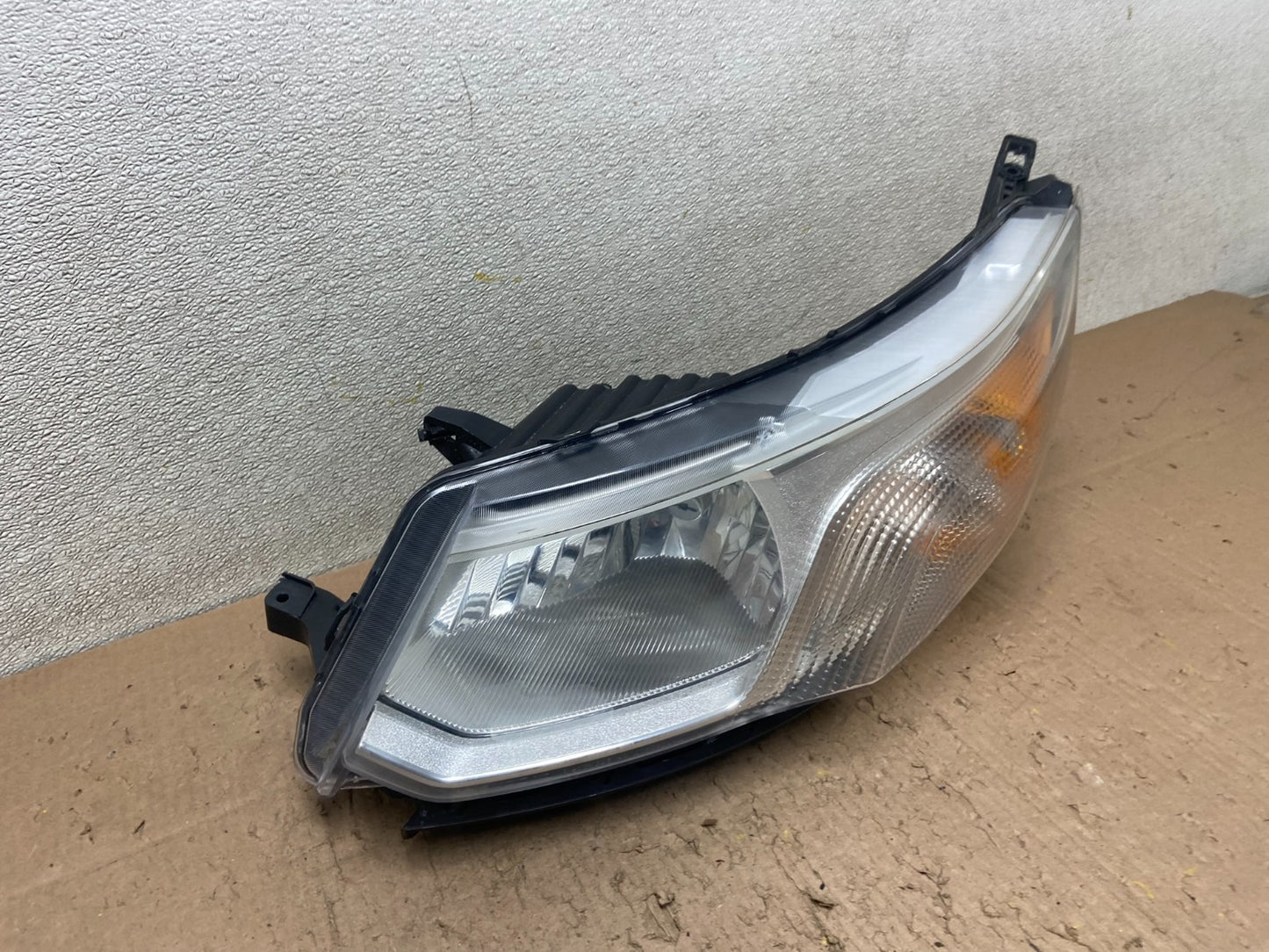 2015 2018 Chevrolet City Express Left Driver LH Side Halogen Headlight Y4937 DG2