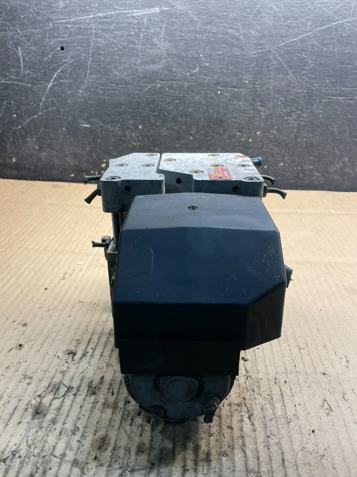 1990 - 1995 Mercedes R129 500SL SL500 ABS Antilock Brake Pump Module X8608 DG3