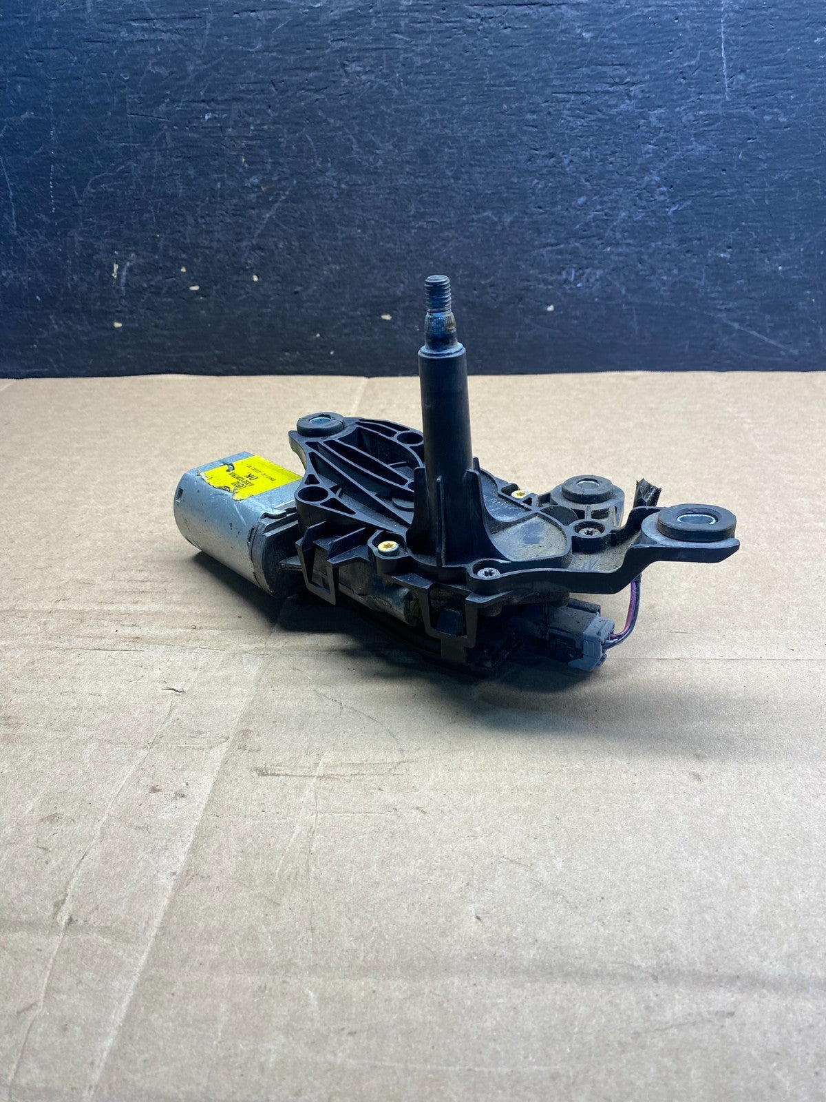 2011 to 2019 Ford Explorer Rear Windshield Wiper Motor ae8249 DG3