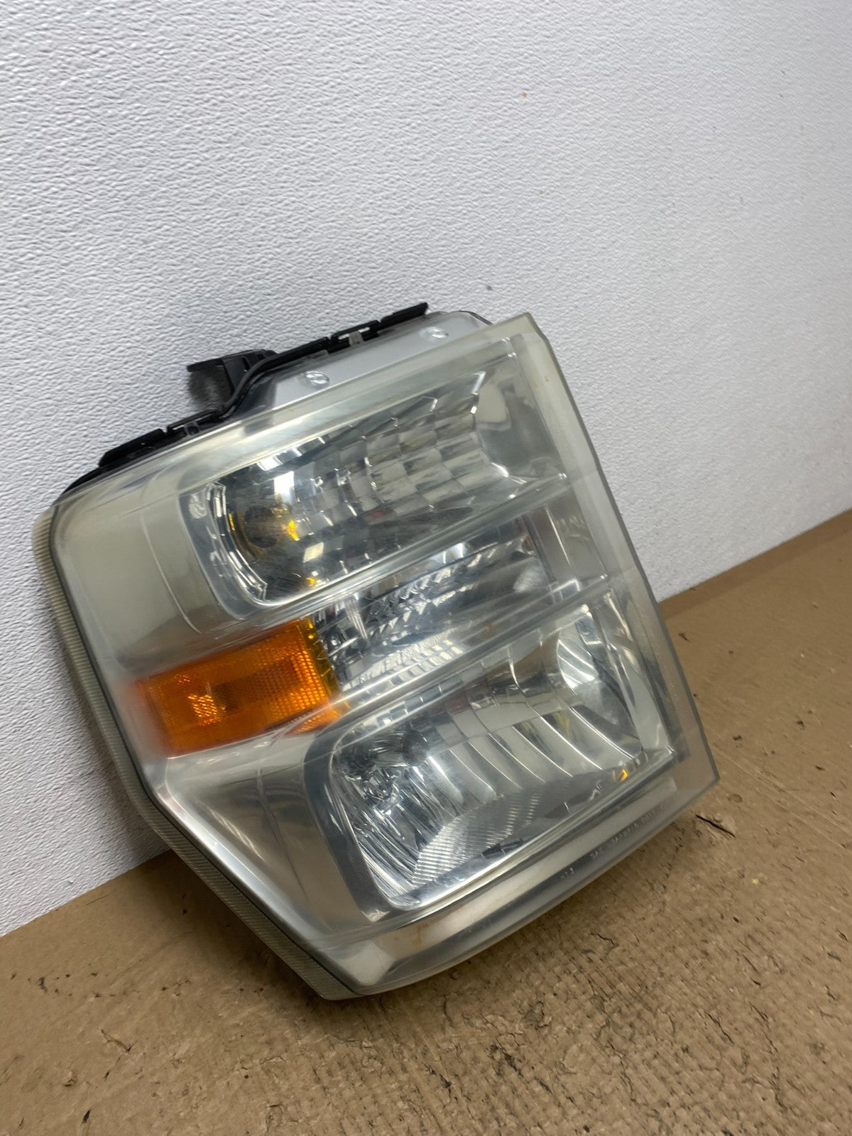 2008-2014 Ford Econoline E150 E250 E350 Right Passenger Headlight Oem AC5519 DW2