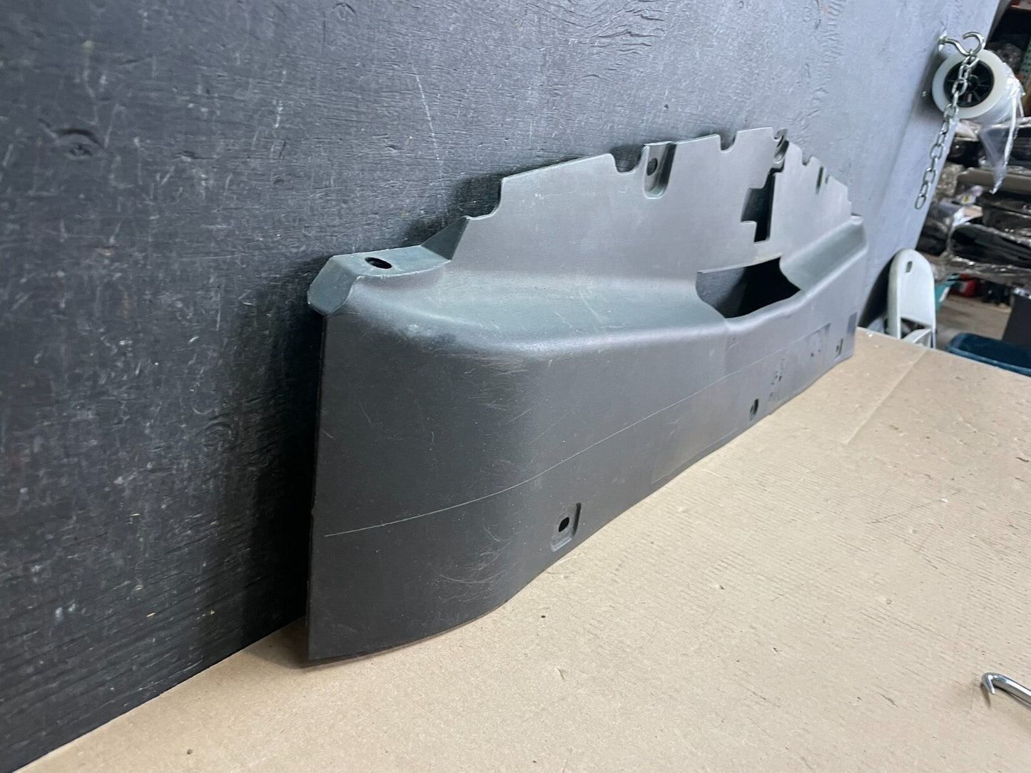 2003 to 2006 Cadillac Escalade Front Radiator Upper Baffle M80882
