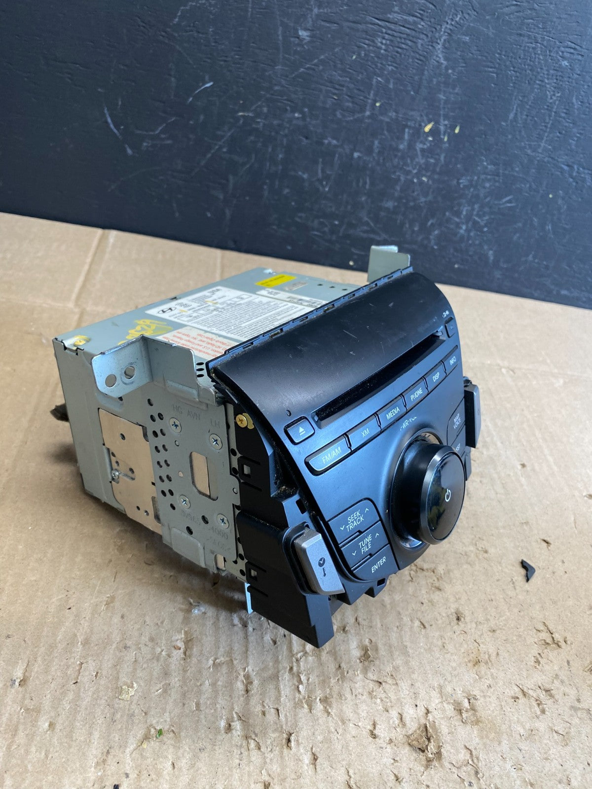 2012-2013 Hyundai Azera Am Fm Cd Player Radio Receiver Oem  AB9629 DG2