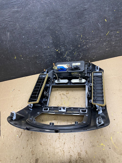 2007 - 2010 Ford Edge Heater Climate Control Radio Control Dash Bezel u5548 DG4
