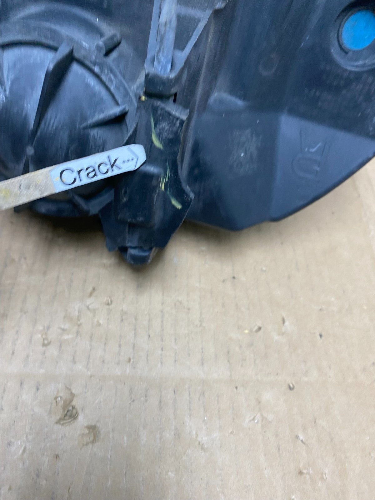 2003 to 2007 Saturn Ion Halogen Headlight Right Passenger RH Side AD0945 DW5