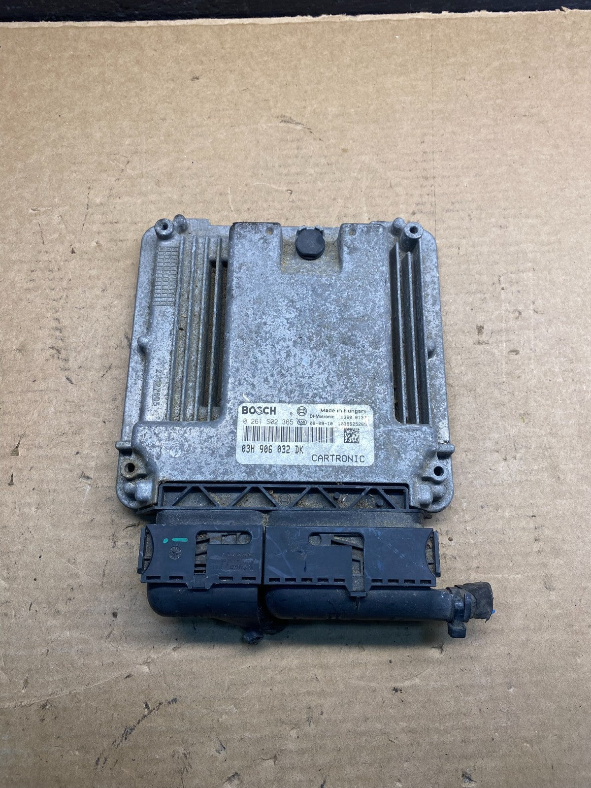 2008 2009 2010 Porsche Cayenne Engine Computer Module ECM ECU AD9971 DG0