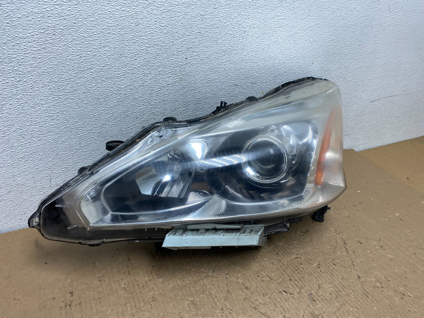 2013 2014 2015 Nissan Altima Left Driver LH Side Halogen Headlight AD8801 DW2