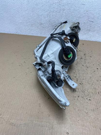 2007 - 2009 Toyota Camry Halogen Right Passenger Headlight AF7200 DW7