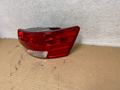 2006 2007 2008 Hyundai Sonata Right Passenger Rh Side Tail Light AH4217 LK2