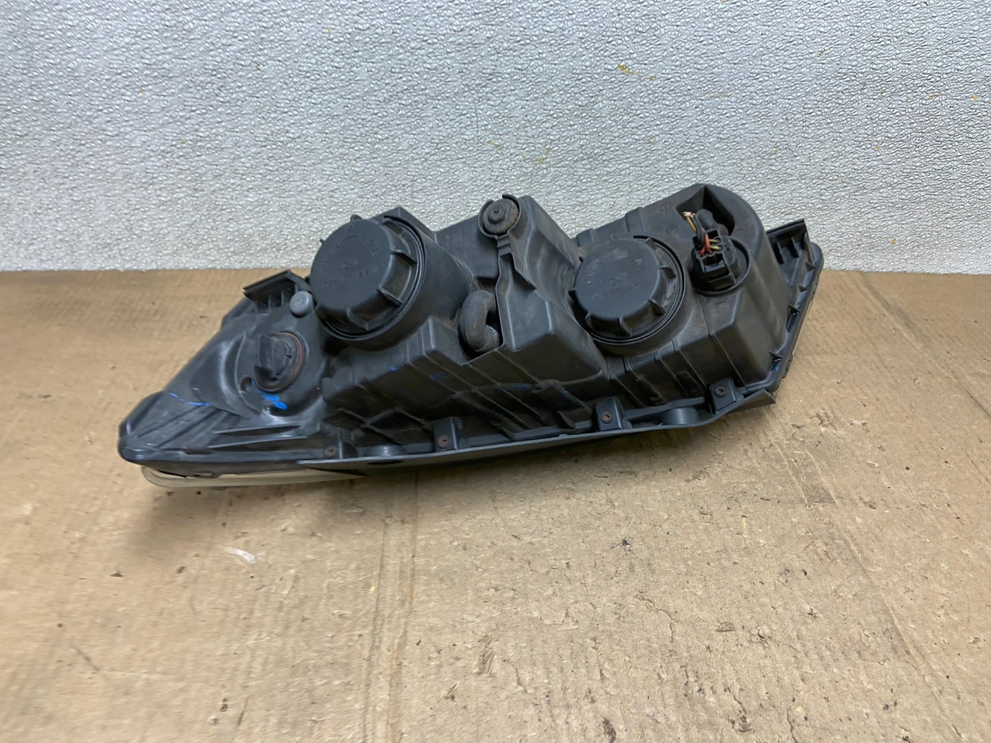 2009 to 2010 Hyundai Sonata Right Passenger RH Side Headlight Halogen AA6947 DW4