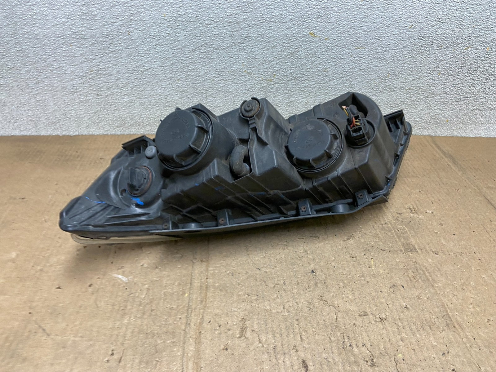 2009 to 2010 Hyundai Sonata Right Passenger RH Side Headlight Halogen AA6947 DW4