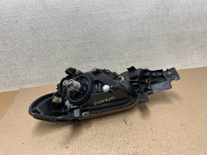 2003-2004 Mitsubishi Outlander Right Passenger Headlight Oem Z4075 DG5