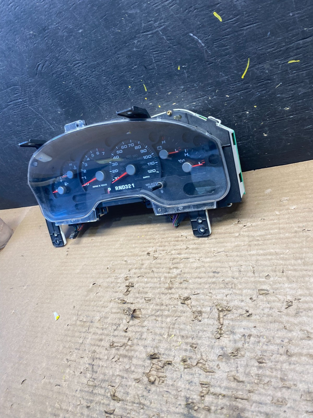 2006 Ford E350 Gauge Speedometer Cluster s9003 DG1