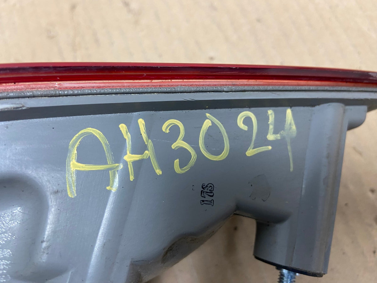 2011-2014 Nissan Murano Left Driver Lh Side Inner Tail Light AH3024 LK6